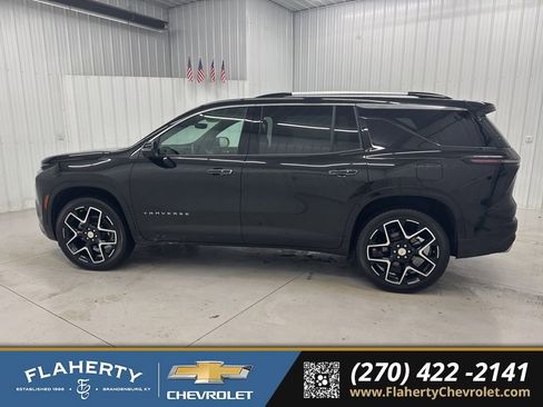 Used 2025 Chevrolet Traverse High Country image 5