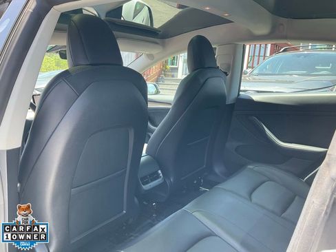 Used 2022 Tesla Model 3 Long Range AWD/4WD image 34