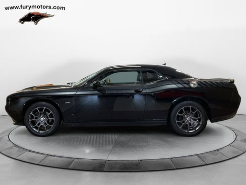 Used 2018 Dodge Challenger GT image 6