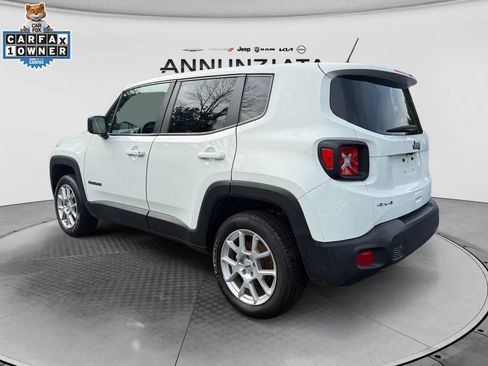 Used 2023 Jeep Renegade Latitude AWD/4WD image 3