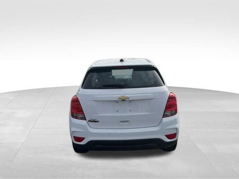 Used 2019 Chevrolet Trax LS image 4