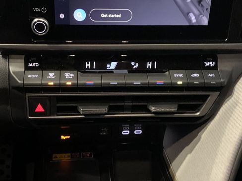 New 2026 Toyota Camry SE FWD image 21