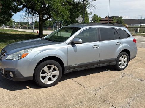 Used 2014 Subaru Outback 2.5i Premium AWD/4WD image 3
