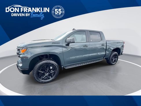 New 2026 Chevrolet Silverado 1500 Custom Trail Boss w/ LPO, Dark Essentials Package image 1