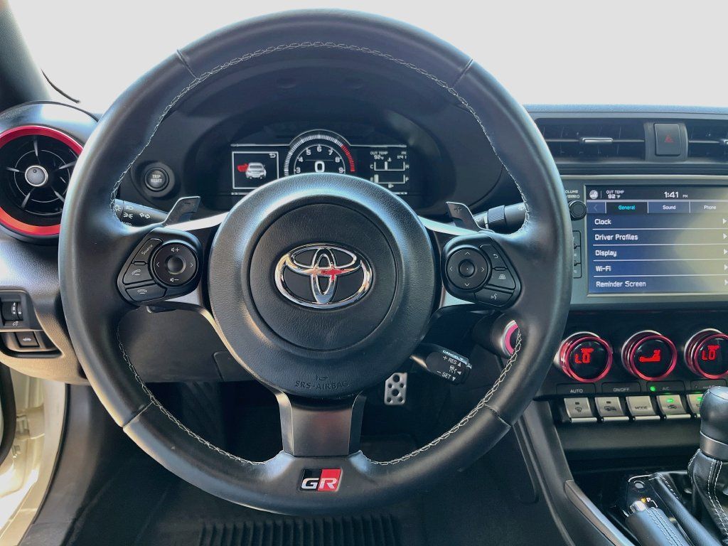Used 2026 Toyota GR86 Premium w/ ALL Weather Mat Package (TMS) RWD image 11
