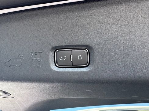 Used 2025 Ford Expedition Max Platinum AWD/4WD image 27