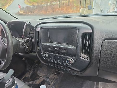 Used 2017 Chevrolet Silverado 1500 W/T w/ WT Convenience Package image 9