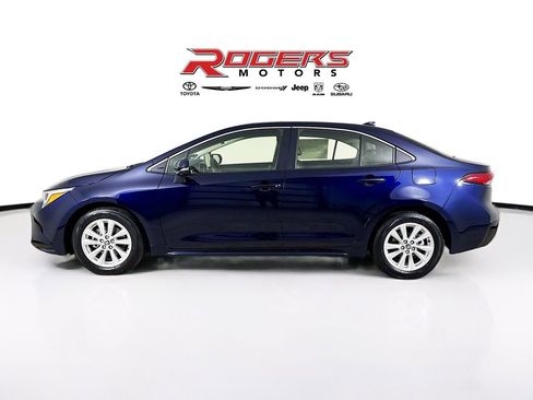 New 2026 Toyota Corolla XLE w/ Carpet Mat Package (TMS) image 4