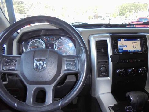 Used 2012 RAM 1500 Classic SLT w/ Luxury Group image 6