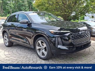 Used 2025 Audi Q5 Premium Plus w/ Premium Plus AWD/4WD video 1