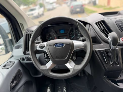 Used 2018 Ford Transit 250 148 Medium Roof RWD image 22