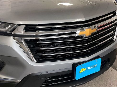 Used 2023 Chevrolet Traverse LT AWD/4WD image 32