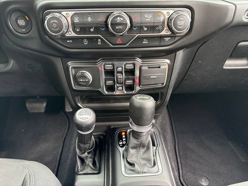 Used 2021 Jeep Wrangler Unlimited Sport w/ Sun And Sound Package AWD/4WD image 16