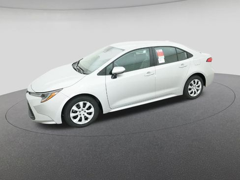 New 2026 Toyota Corolla LE image 2