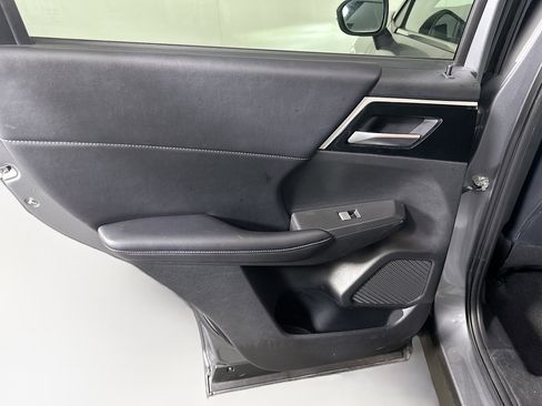 Used 2024 Mitsubishi Outlander SE image 26