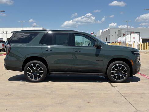 Used 2025 Chevrolet Tahoe RST w/ Advanced Technology Package RWD image 8