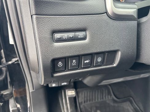 Used 2020 Nissan Murano SV image 37