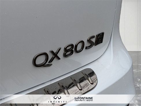 New 2026 INFINITI QX80 4WD image 10