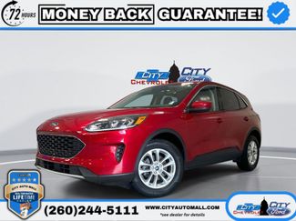 Used 2020 Ford Escape SE image 1