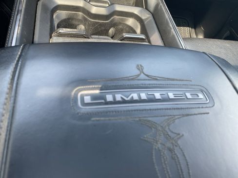 Used 2022 RAM 1500 Limited w/ Body Color Bumper Group image 17