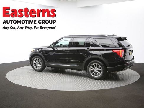 Used 2022 Ford Explorer Limited w/ Equipment Group 301A AWD/4WD image 62