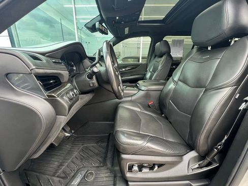 Used 2020 Cadillac Escalade Platinum image 16