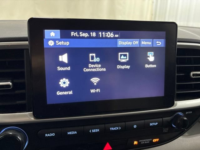 Used 2022 Hyundai Venue SEL FWD image 30