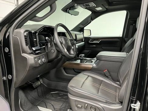 Used 2025 Chevrolet Silverado 1500 High Country w/ Midnight Edition AWD/4WD image 20