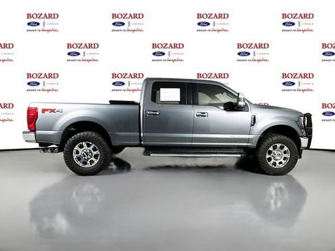 Used 2022 Ford F250 Lariat w/ Chrome Package image 9