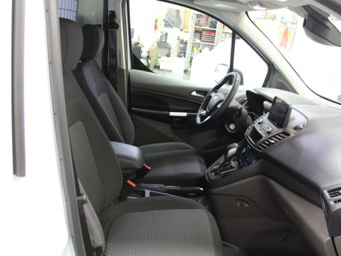 Used 2023 Ford Transit Connect XLT image 22