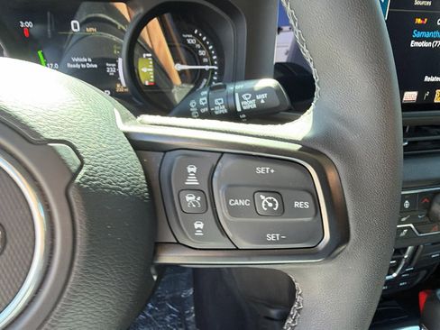 Used 2025 Jeep Wrangler Unlimited Sport S 4xe AWD/4WD image 28
