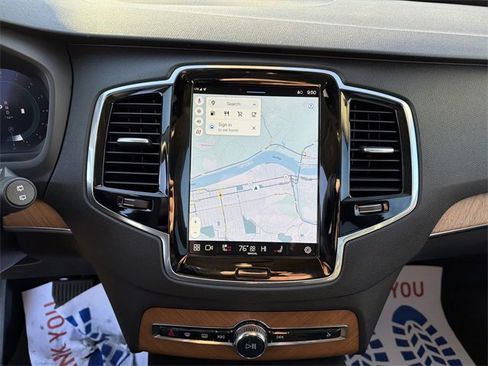 Used 2023 Volvo XC90 B5 Plus image 21