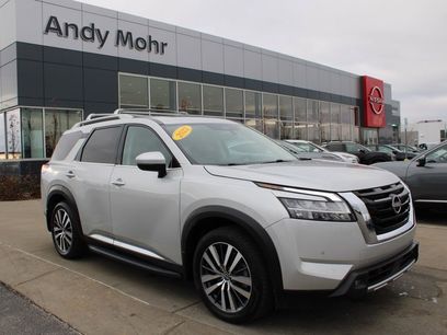 Used 2022 Nissan Pathfinder Platinum w/ Cargo Package