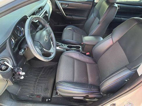 Used 2017 Toyota Corolla SE FWD image 17