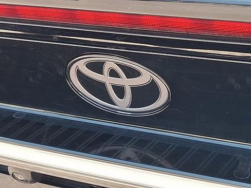 Used 2024 Toyota Prius Prime FWD image 32