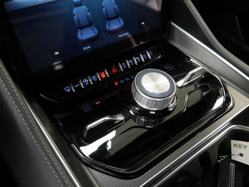 Certified 2024 Jeep Grand Wagoneer Series II w/ Quick Order Packagew 28T image 36