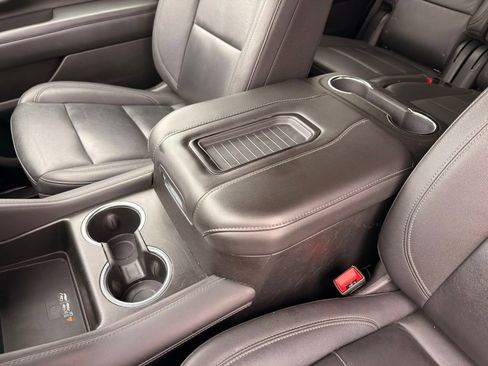 Used 2024 Chevrolet Tahoe LT AWD/4WD image 27