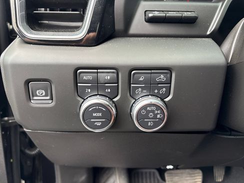 Used 2025 GMC Sierra 1500 Denali Ultimate AWD/4WD image 10