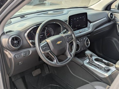 Used 2024 Chevrolet Blazer LT w/ Convenience Package FWD image 12