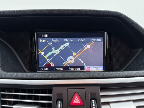 Used 2010 Mercedes-Benz E 350 Sedan image 8