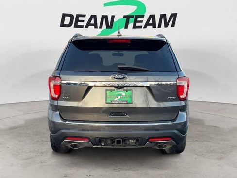 Used 2018 Ford Explorer XLT w/ Equipment Group 201A image 7