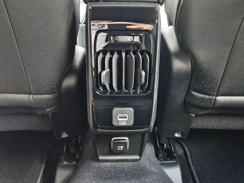 Used 2025 Jeep Compass Latitude w/ Altitude Special Edition image 28