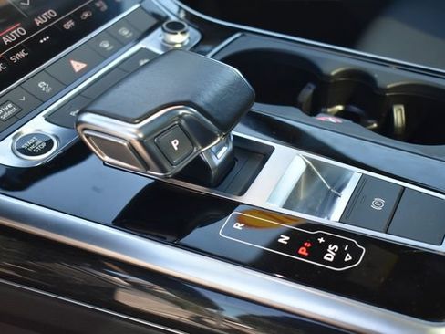 Used 2021 Audi Q8 Premium Plus w/ Premium Plus Package AWD/4WD image 25