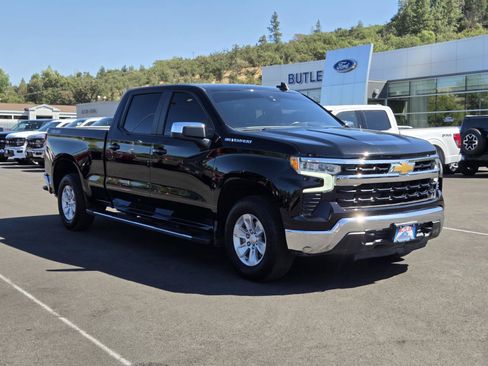 Used 2024 Chevrolet Silverado 1500 LT w/ Protection Package AWD/4WD image 3