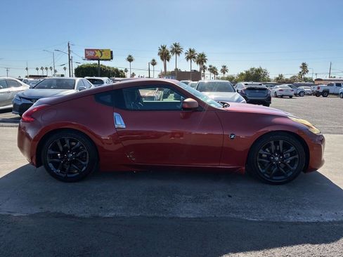 Used 2015 Nissan 370Z Coupe RWD image 9