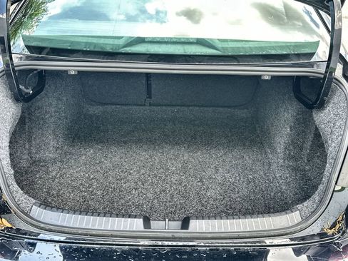 Used 2025 Volkswagen Jetta GLI Autobahn image 17