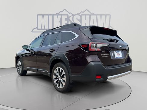 Used 2024 Subaru Outback Limited w/ Popular Package #2 AWD/4WD image 3