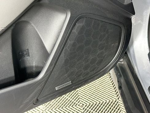 Used 2024 Subaru Outback Limited image 25