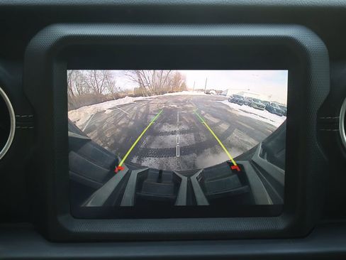 Used 2022 Jeep Wrangler Unlimited Sahara image 17