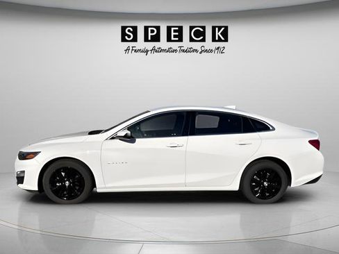 Used 2024 Chevrolet Malibu LT FWD image 2